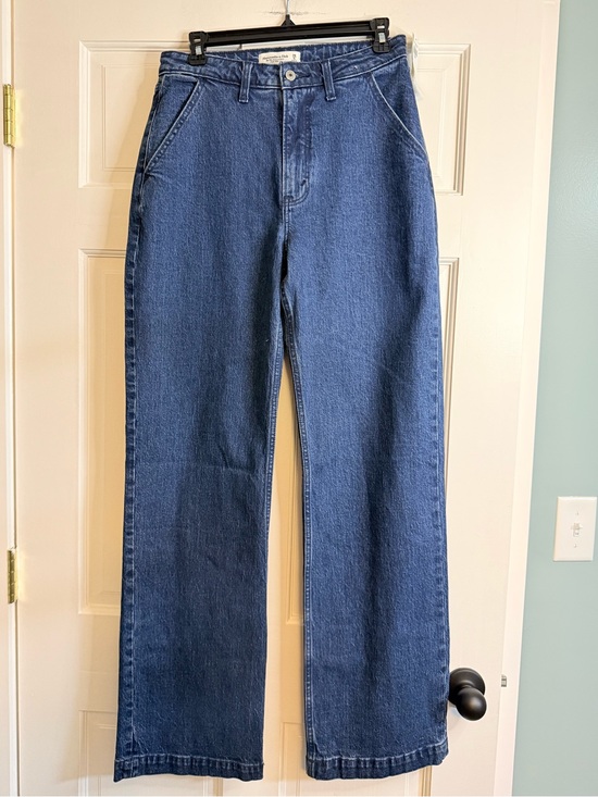 Abercrombie & Fitch Denim - Abercrombie & Fitch The 90’s Relaxed Jean High Rise
